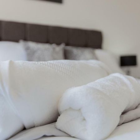 Leys Park Executive Apartments Данфермлин Экстерьер фото