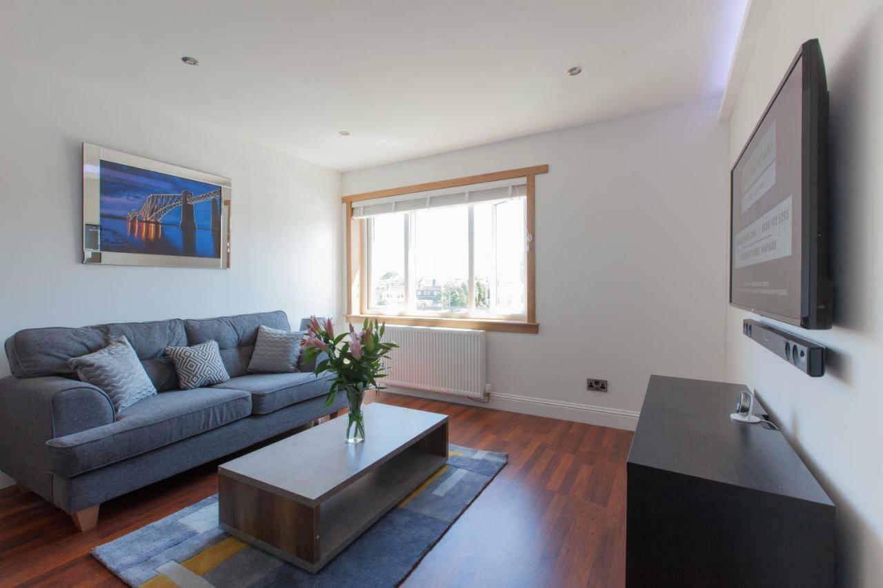 Leys Park Executive Apartments Данфермлин Экстерьер фото