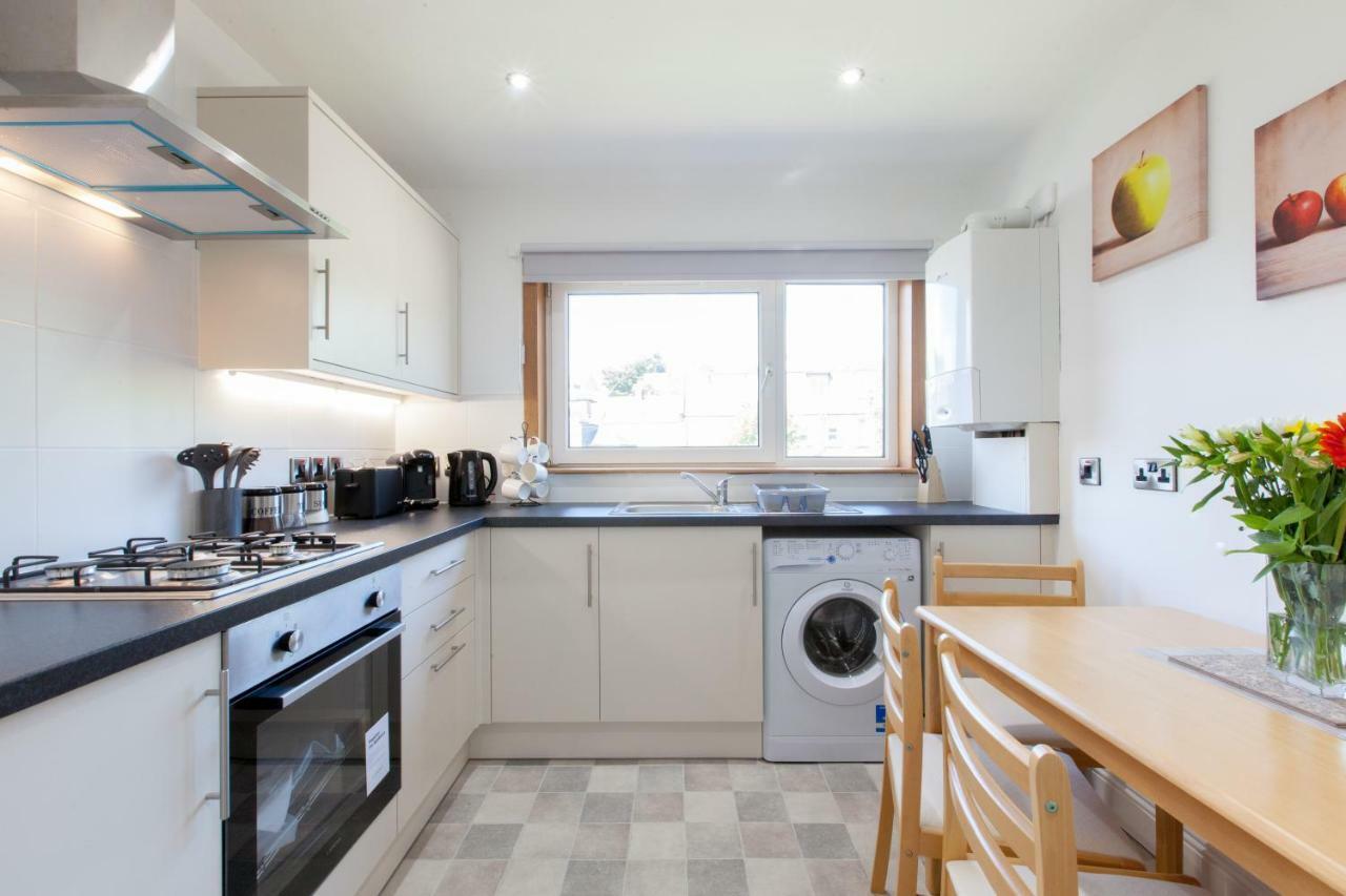 Leys Park Executive Apartments Данфермлин Экстерьер фото